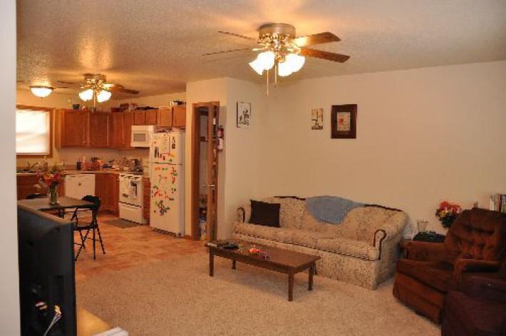 Hannah Heights Townhomes 2-Bed - 2 1/2 Bath (Downtown Emporia) - Image# 7