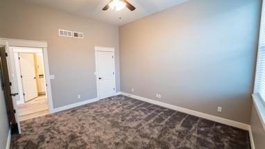 Citizens National Lofts 1-Bed 